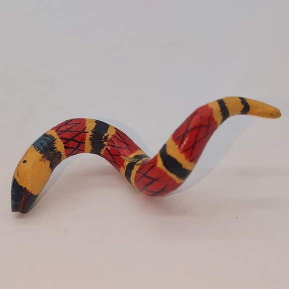 Colorful Handcrafted Wooden Snake Decor Coral 4 Inch Fits Around A Rod - Picture 3 of 7